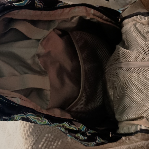 Ju-Ju-Be Diaper bag backpack. At least 7 pockets plus pockets in the pockets. - Picture 4 of 5